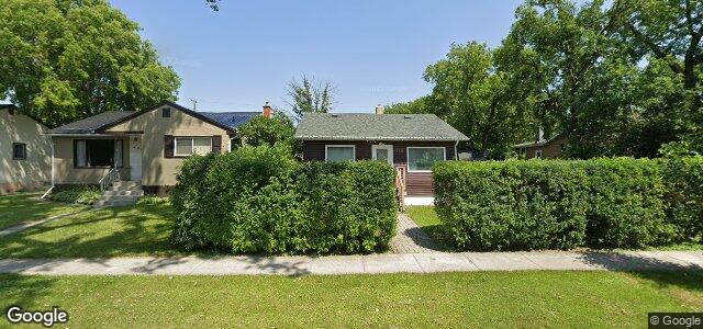 Photo of 445 Roberta Avenue in Winnipeg, Manitoba