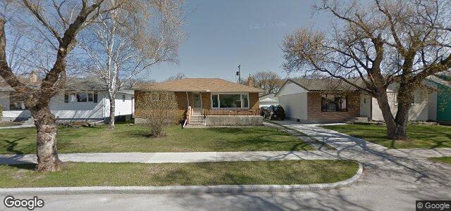Larawan ng 451 Oakview Avenue sa Winnipeg, Manitoba