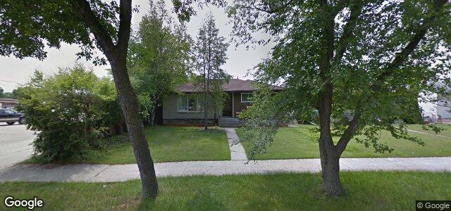 Photo of 480 Helmsdale Avenue in Winnipeg, Manitoba