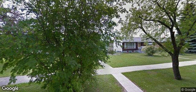 Larawan ng 512 Helmsdale Avenue sa Winnipeg, Manitoba