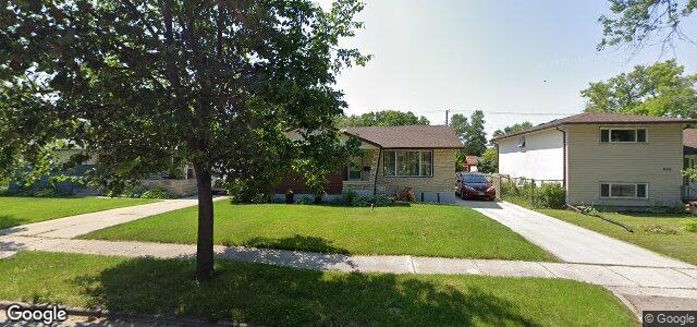 Larawan ng 610 Roberta Avenue sa Winnipeg, Manitoba