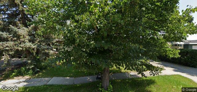 Larawan ng 611 Roberta Avenue sa Winnipeg, Manitoba