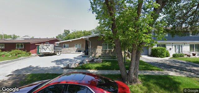 Larawan ng 647 Roberta Avenue sa Winnipeg, Manitoba