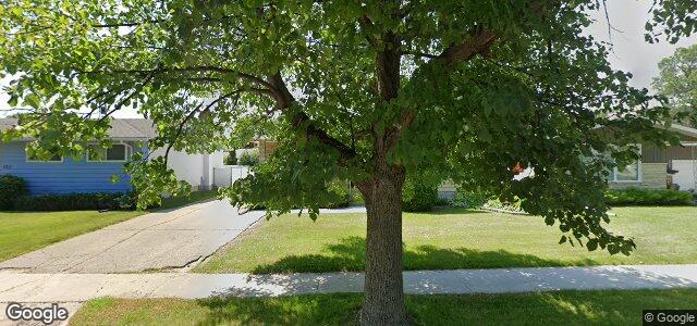Larawan ng 658 Roberta Avenue sa Winnipeg, Manitoba