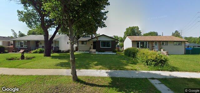 Larawan ng 662 Dunrobin Avenue sa Winnipeg, Manitoba