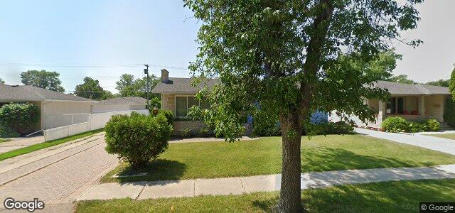 Photo of 662 Roberta Avenue in Winnipeg, Manitoba