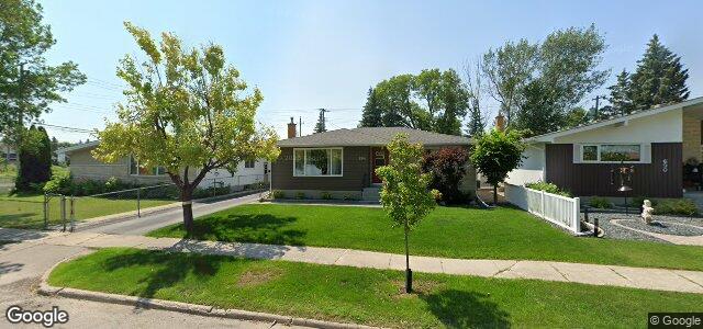 Larawan ng 694 Roberta Avenue sa Winnipeg, Manitoba