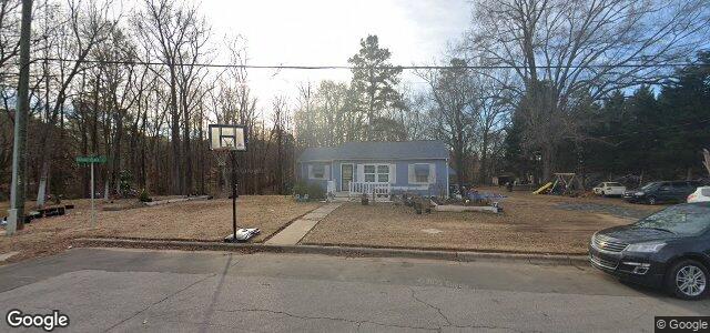 Larawan ng 700 Linden Avenue sa Winnipeg, Manitoba