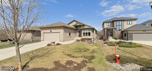 Larawan ng 107 Eastoak Drive sa Winnipeg, Manitoba