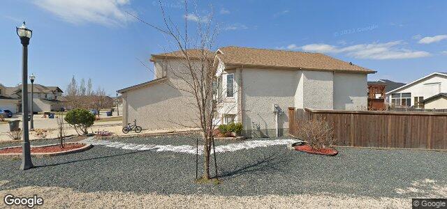 Larawan ng 128 Burke Bay sa Winnipeg, Manitoba