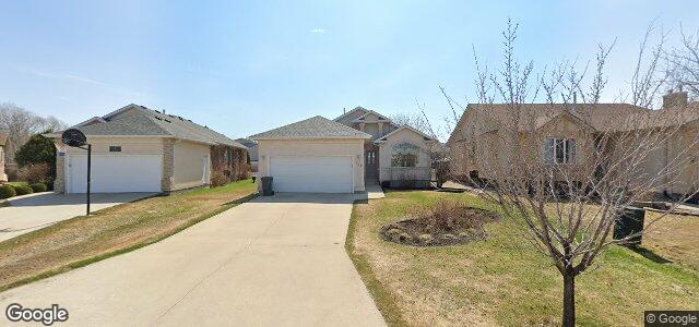 Larawan ng 131 Norcross Crescent sa Winnipeg, Manitoba