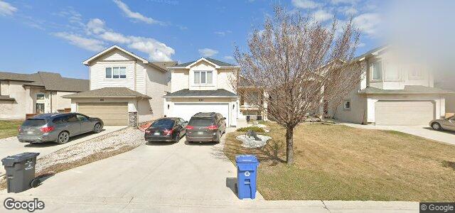 Larawan ng 136 Montvale Crescent sa Winnipeg, Manitoba