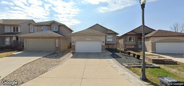Larawan ng 143 Montvale Crescent sa Winnipeg, Manitoba