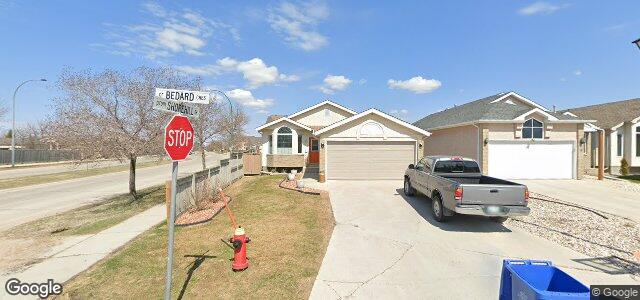 Larawan ng 2 Bedard Crescent sa Winnipeg, Manitoba