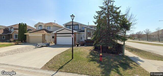 Larawan ng 2 Norcross Crescent sa Winnipeg, Manitoba