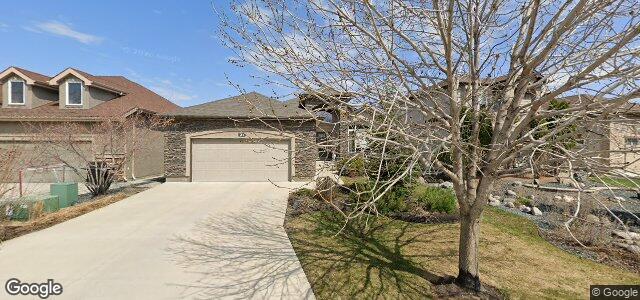 Larawan ng 21 Eastoak Drive sa Winnipeg, Manitoba