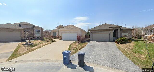 Larawan ng 30 Hardman Court sa Winnipeg, Manitoba