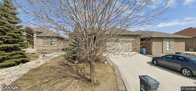 Larawan ng 33 Eastoak Drive sa Winnipeg, Manitoba