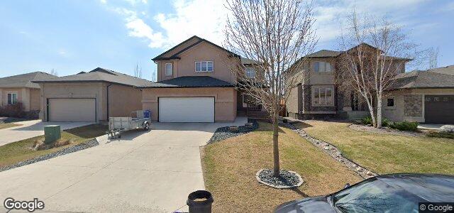 Photo of 38 Waldport Bay in Winnipeg, Manitoba