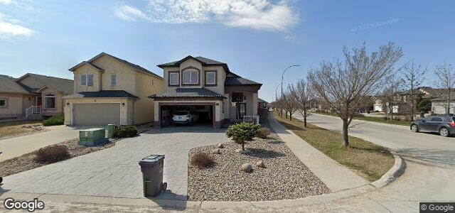 Larawan ng 4 Montvale Crescent sa Winnipeg, Manitoba