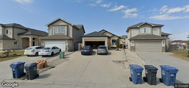 Larawan ng 52 Montvale Crescent sa Winnipeg, Manitoba