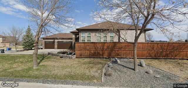Larawan ng 65 Waterton Drive sa Winnipeg, Manitoba