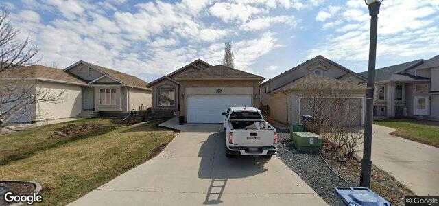 Larawan ng 75 Montvale Crescent sa Winnipeg, Manitoba