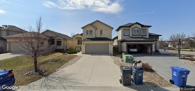 Larawan ng 8 Montvale Crescent sa Winnipeg, Manitoba