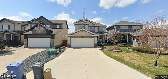 Larawan ng 10 Blue Sun Drive sa Winnipeg, Manitoba