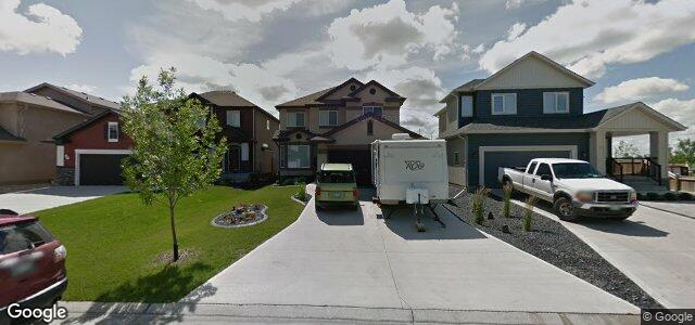 Larawan ng 10 Red Lily Road sa Winnipeg, Manitoba