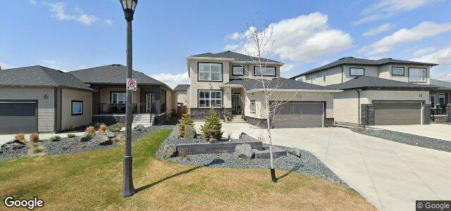 Larawan ng 10 West Plains Drive sa Winnipeg, Manitoba