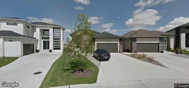 Larawan ng 102 Red Lily Road sa Winnipeg, Manitoba
