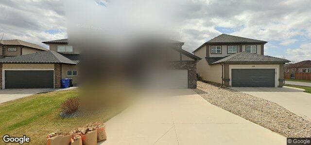 Photo of 105 Rain Shadow Bay in Winnipeg, Manitoba