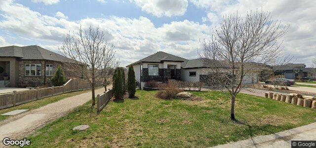 Larawan ng 110 Blue Sun Drive sa Winnipeg, Manitoba