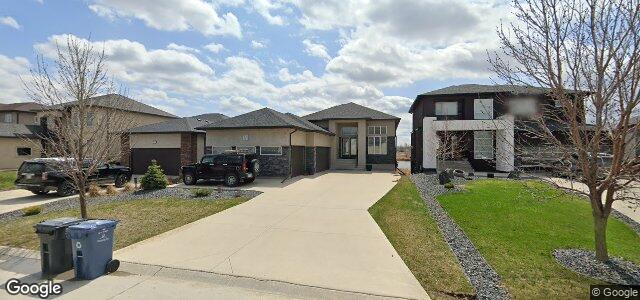 121 Red Moon Road（加拿大曼尼托巴省温尼伯市）房屋照片