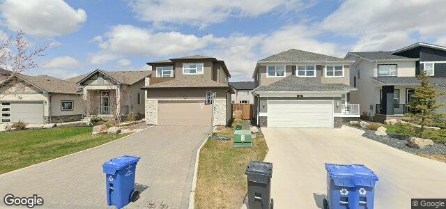 Larawan ng 15 Snowberry Circle sa Winnipeg, Manitoba