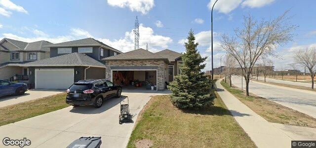 Larawan ng 2 Blue Sun Drive sa Winnipeg, Manitoba