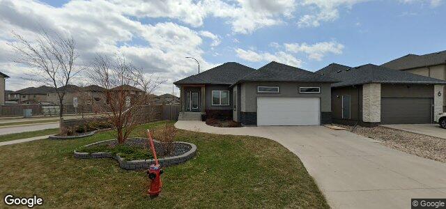 Larawan ng 2 Prairie Smoke Drive sa Winnipeg, Manitoba