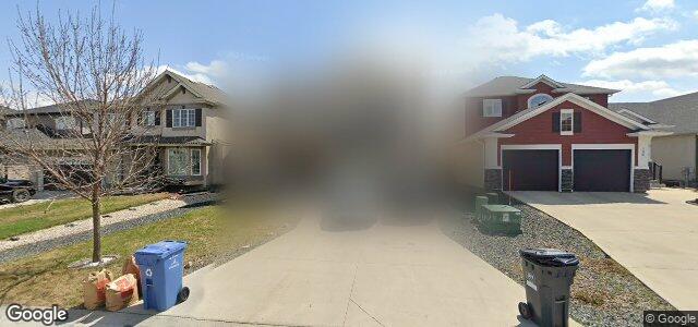 Larawan ng 200 Blue Sun Drive sa Winnipeg, Manitoba