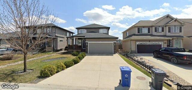 Larawan ng 208 Blue Sun Drive sa Winnipeg, Manitoba