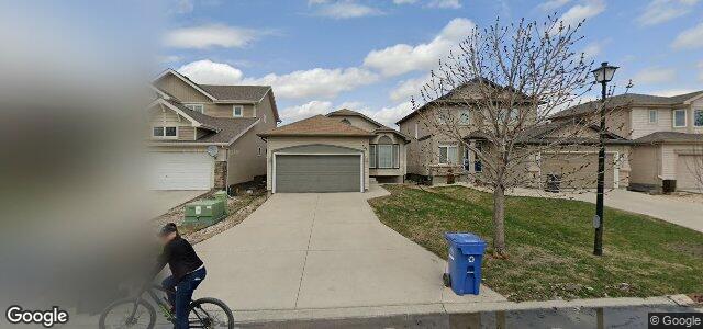 Larawan ng 221 Tallgrass Crescent sa Winnipeg, Manitoba