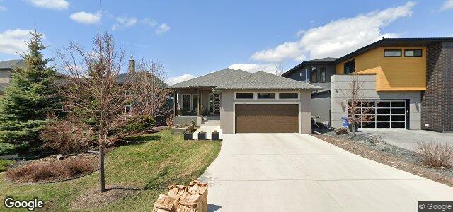 Larawan ng 25 East Plains Drive sa Winnipeg, Manitoba
