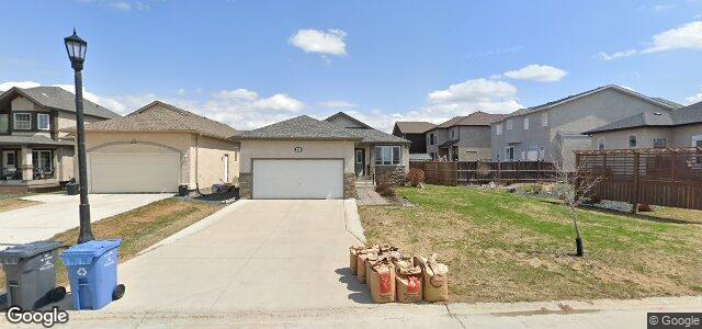 Photo of 33 Blue Sun Drive in Winnipeg, Manitoba