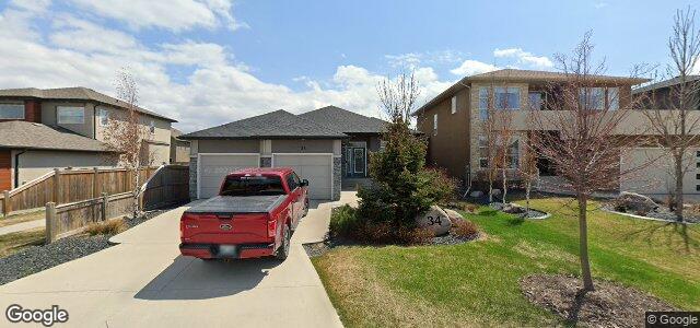 Larawan ng 34 East Plains Drive sa Winnipeg, Manitoba