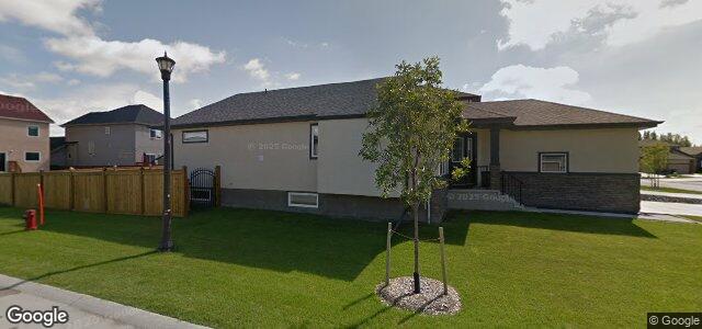 Larawan ng 35 Coneflower Crescent sa Winnipeg, Manitoba