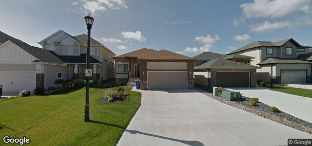 Larawan ng 42 Coneflower Crescent sa Winnipeg, Manitoba