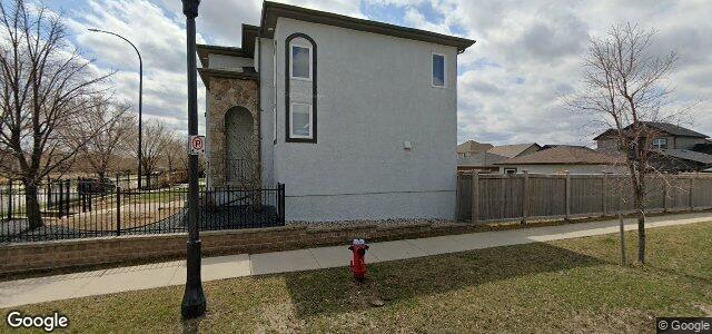 Larawan ng 44 Des Hivernants Boulevard sa Winnipeg, Manitoba