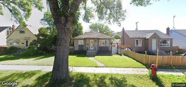 Larawan ng 1067 Clifton Street sa Winnipeg, Manitoba
