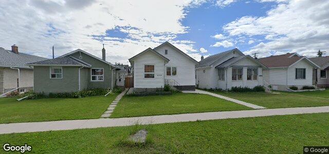 Larawan ng 1073 Dominion Street sa Winnipeg, Manitoba