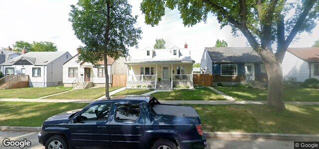 Larawan ng 1102 Strathcona Street sa Winnipeg, Manitoba